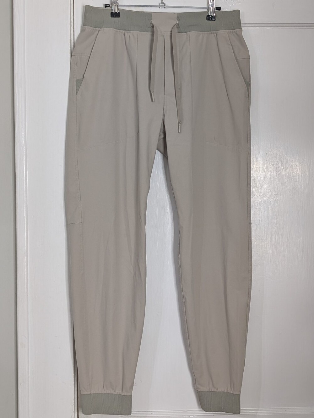 Lululemon ABC Jogger Warpstreme Men’s Large Beige Khaki Tapered Pants LM5AJLS